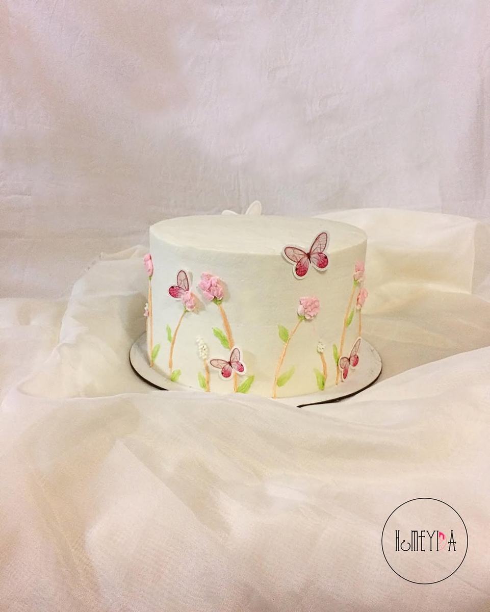 Minimal cake single bloom